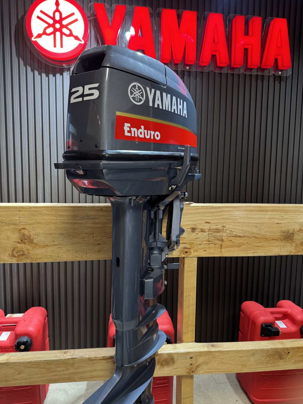 Yamaha Enduro 25 HP Pata Larga E25BMHL